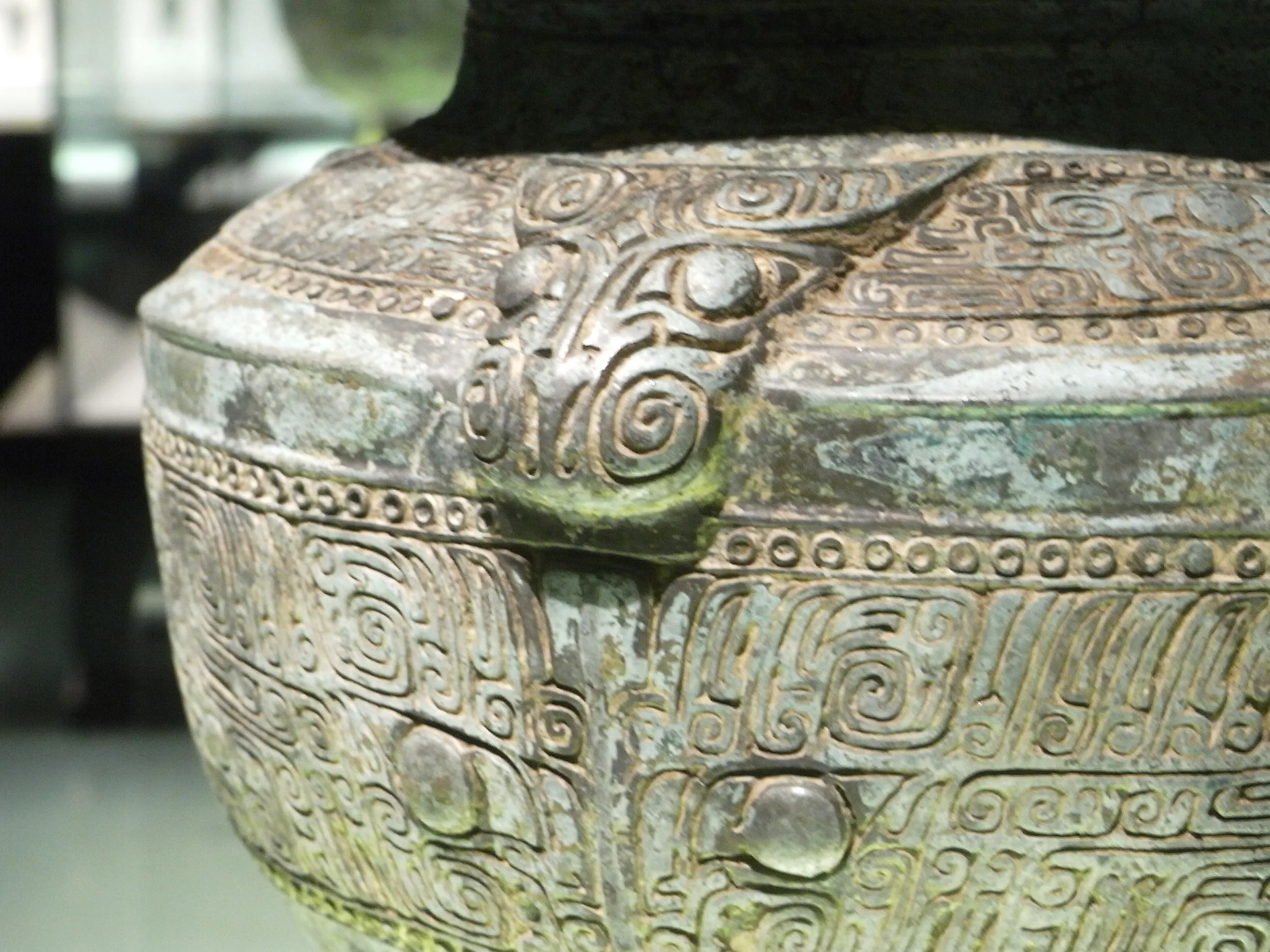 獣面紋尊（近撮）