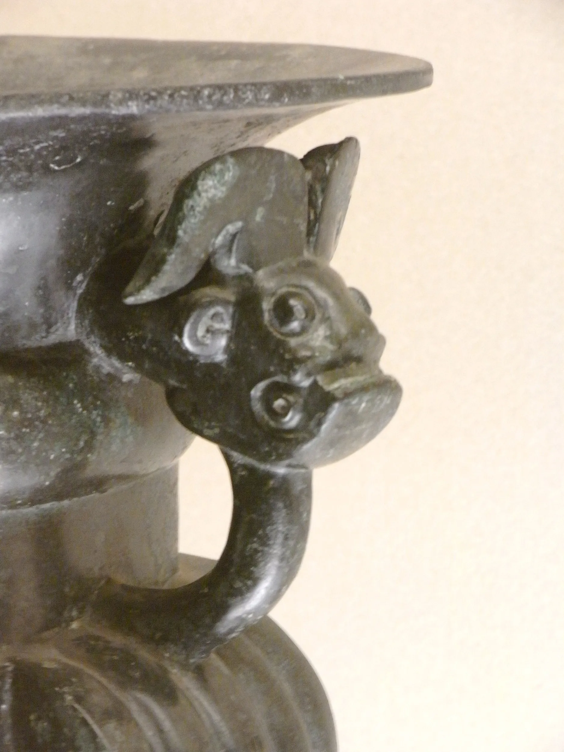 lu 候尊（文様）