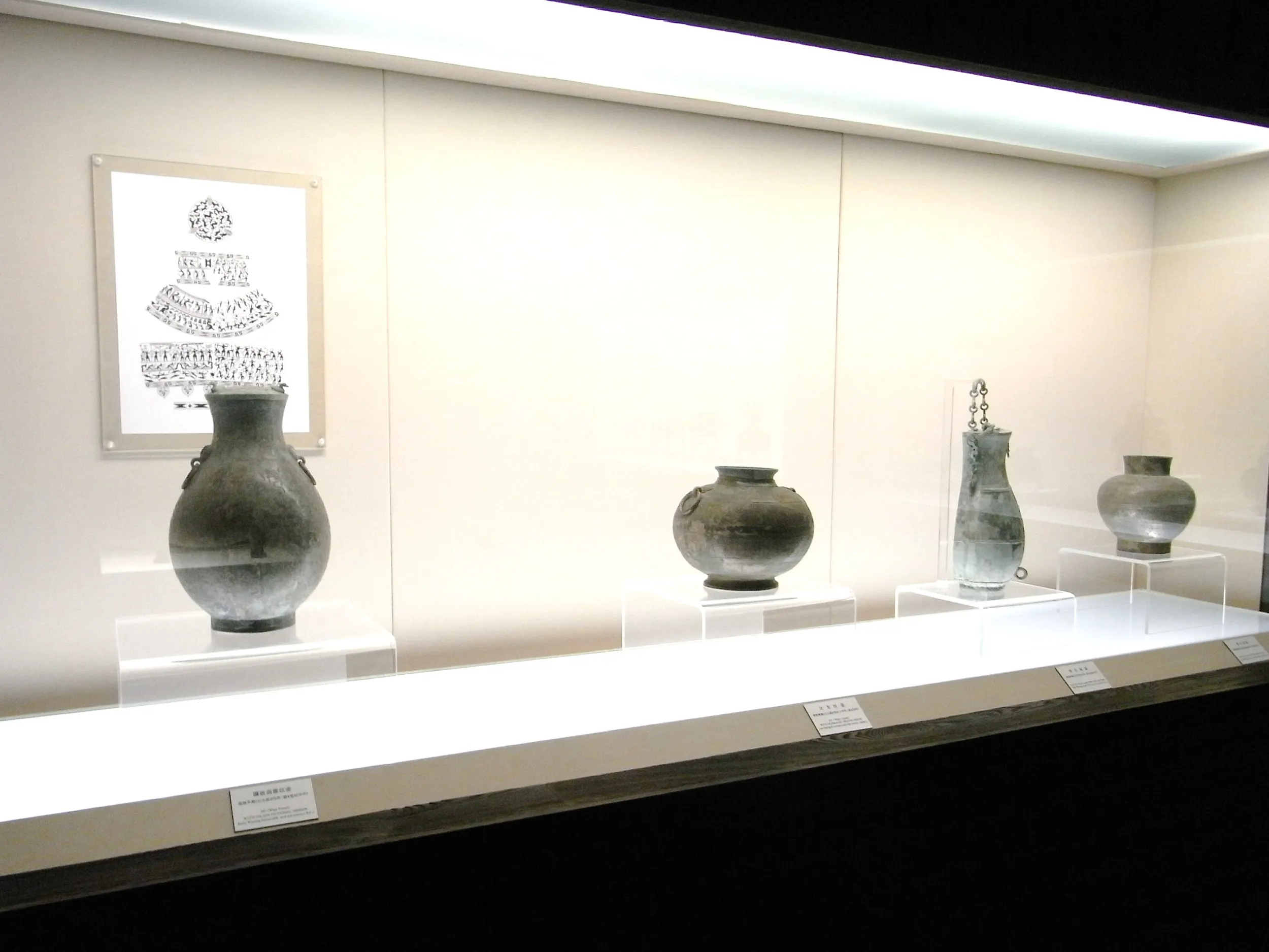 壷類の展示（戦国初期）
